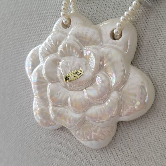 Necklace Iridescent Ceramic Flower Faux Pearl Necklace #0096 - Picture 6 of 14